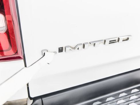 Used 2020 RAM 1500 Limited w/ Trailer Tow Group AWD/4WD image 40