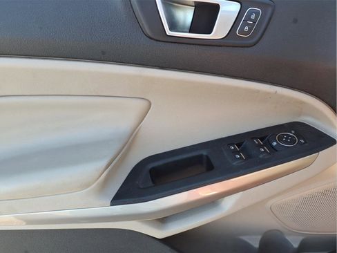 Used 2020 Ford EcoSport Titanium image 14