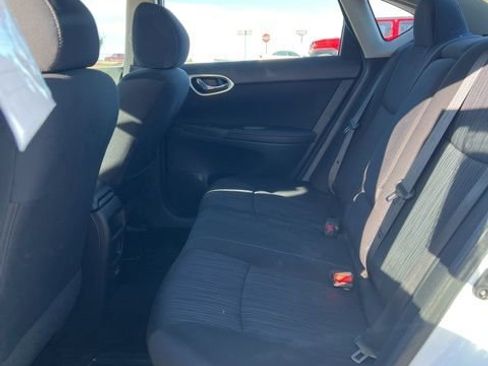 Used 2019 Nissan Sentra SV w/ Special Edition Package image 10