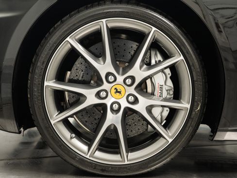 Used 2012 Ferrari California image 10