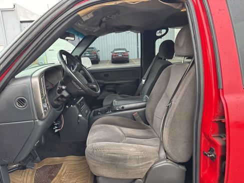 Used 2001 Chevrolet Silverado 1500 LS image 28