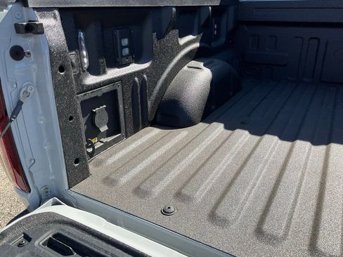 New 2026 Ford F150 XLT w/ Equipment Group 302A MID AWD/4WD image 19