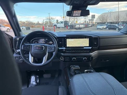 Used 2025 GMC Sierra 1500 Elevation w/ Preferred Package image 31