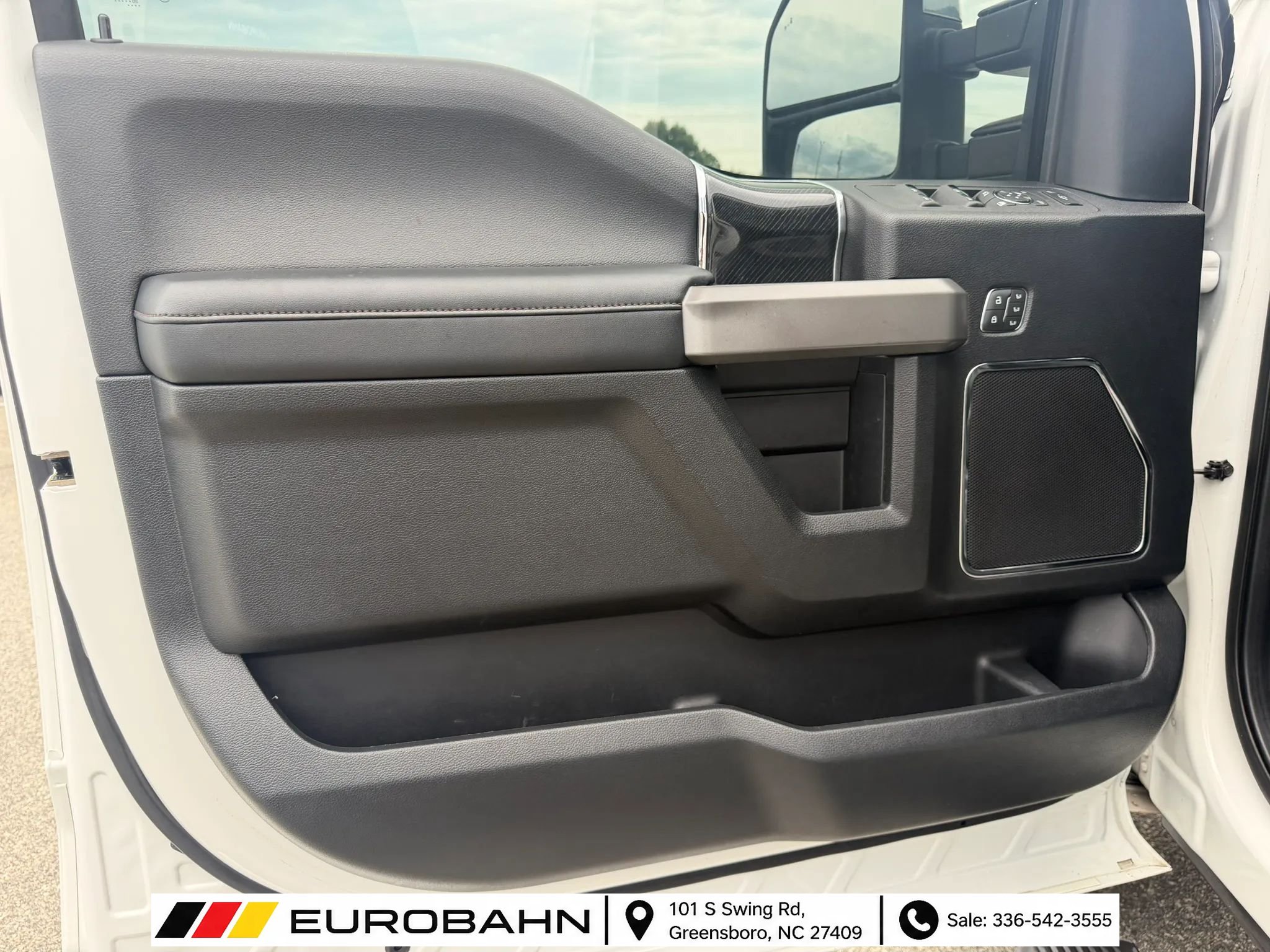 Used 2020 Ford F250 Platinum AWD/4WD image 8