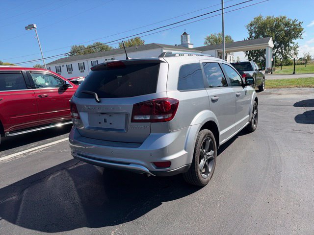 Used 2020 Dodge Journey Crossroad w/ Popular Equipment Group FWD image 5