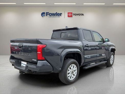 Certified 2025 Toyota Tacoma SR5 w/ SR5 Upgrade Package image 7