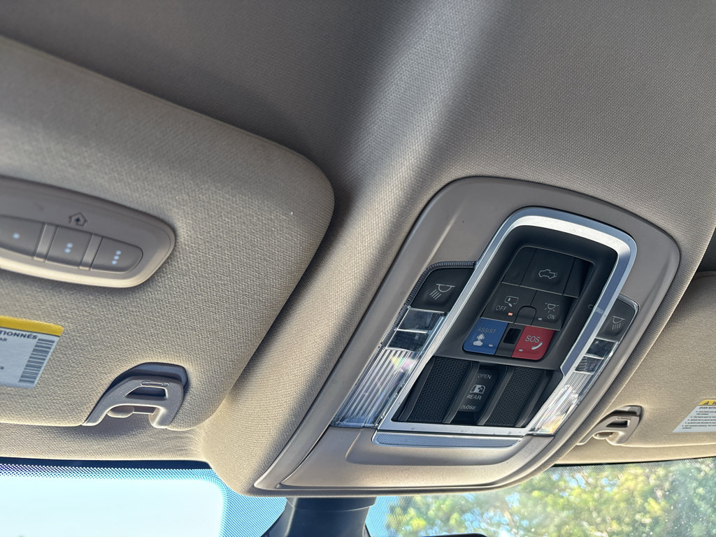 Used 2022 RAM 2500 Laramie AWD/4WD image 18