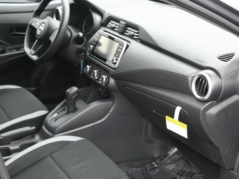 Certified 2025 Nissan Versa S w/ Trunk Package image 6