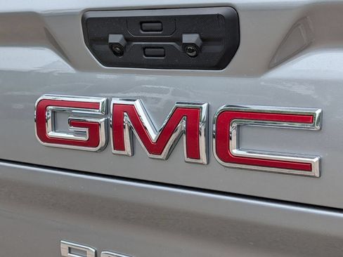 New 2026 GMC Sierra 3500 Denali w/ Denali Reserve Package AWD/4WD image 17