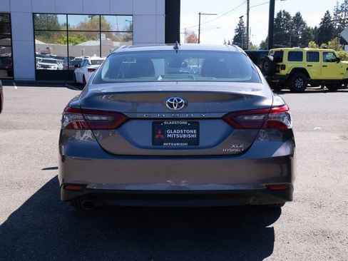 Used 2023 Toyota Camry XLE w/ Navigation Package FWD image 5