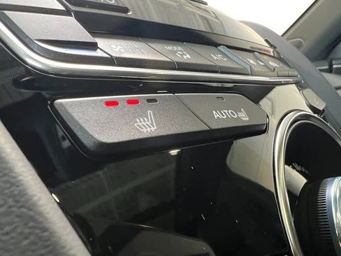 Used 2025 Acura RDX SH-AWD image 29