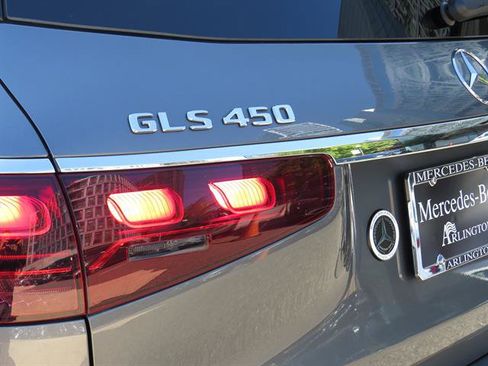 Used 2024 Mercedes-Benz GLS 450 4MATIC image 33