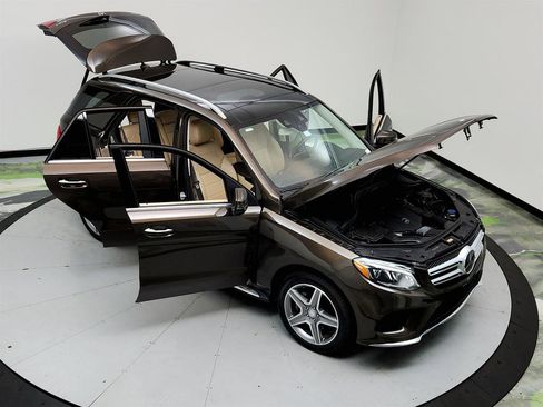 Used 2017 Mercedes-Benz GLE 400 4MATIC image 38