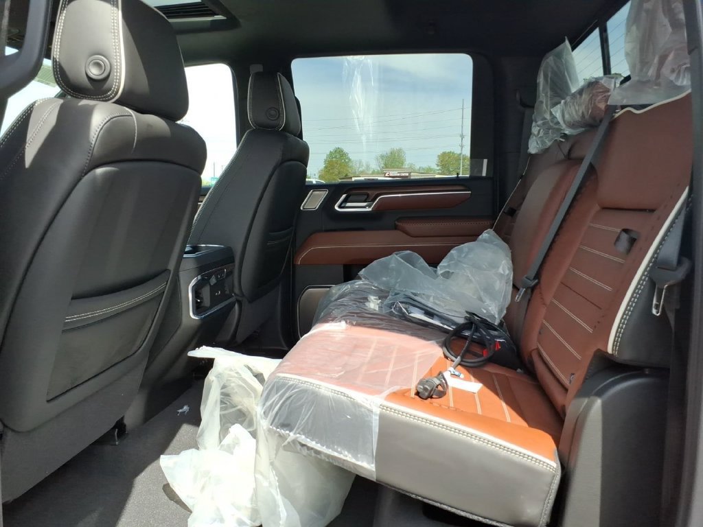New 2026 GMC Sierra 2500 Denali Ultimate w/ Max Trailering Package AWD/4WD image 15