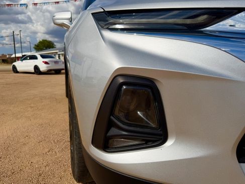 Used 2019 Chevrolet Blazer LT FWD image 11