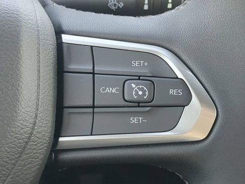New 2026 Jeep Compass Latitude AWD/4WD image 16