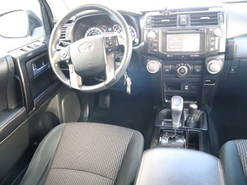 Used 2017 Toyota 4Runner TRD Off-Road w/ Convenience Package image 27