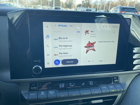 Used 2025 Toyota Camry LE image 16