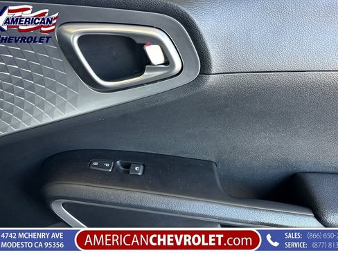 Used 2025 Kia Soul LX FWD image 22