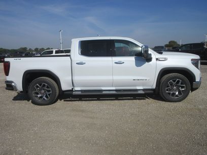 New 2026 GMC Sierra 1500 SLT w/ SLT Premium Plus Package