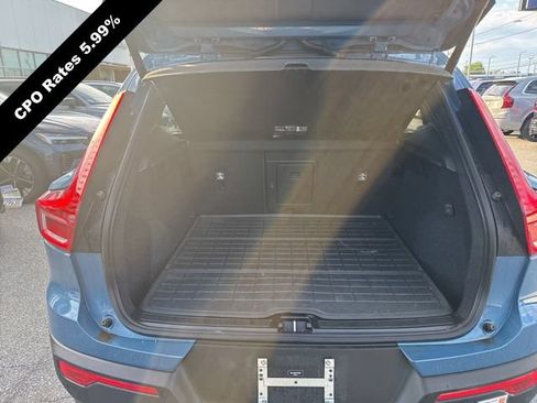 Certified 2023 Volvo XC40 B5 Ultimate w/ Protection Package Premier AWD/4WD image 13