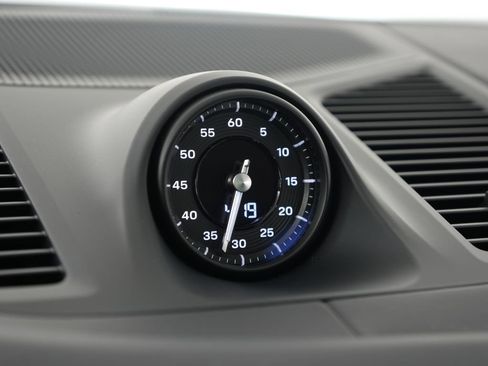 New 2026 Porsche Cayenne GTS AWD/4WD image 30