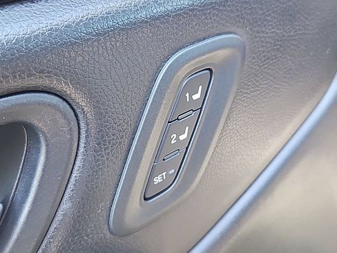 Used 2024 Honda Pilot TrailSport image 18