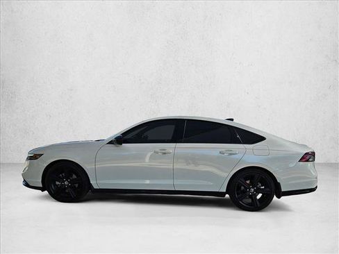 Used 2023 Honda Accord Sport image 7