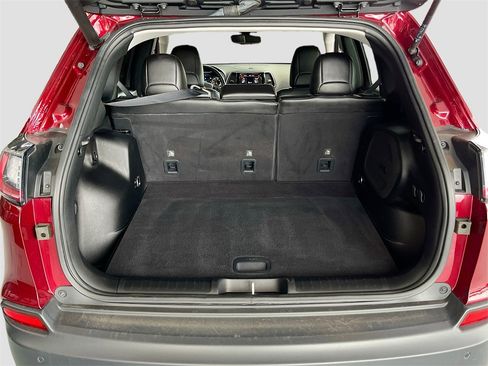 Used 2021 Jeep Cherokee Limited image 25