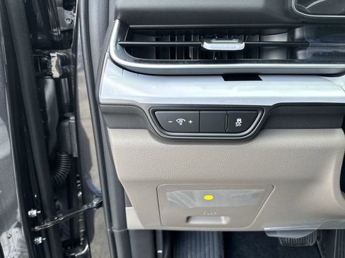 New 2026 Kia Carnival LX FWD image 13