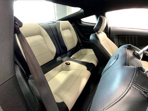 Used 2020 Ford Mustang Premium image 25