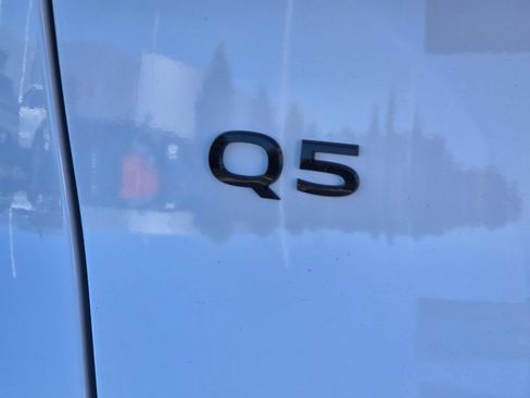 Certified 2025 Audi Q5 Premium w/ Convenience Package AWD/4WD image 33