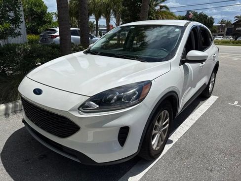 Used 2021 Ford Escape SE w/ Convenience Package FWD image 1