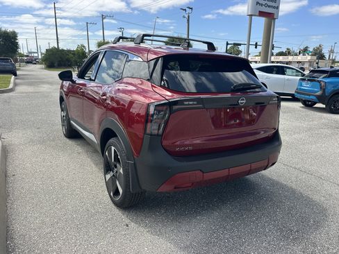 New 2026 Nissan Kicks SR FWD image 10