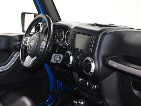 Used 2015 Jeep Wrangler Sport AWD/4WD image 27