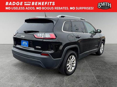 Used 2019 Jeep Cherokee Latitude w/ Popular Appearance Group FWD image 4