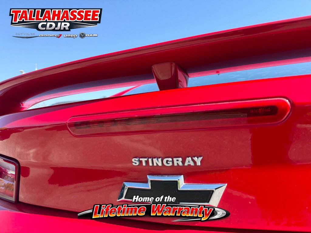 Used 2018 Chevrolet Camaro LT w/ Technology Package RWD image 6