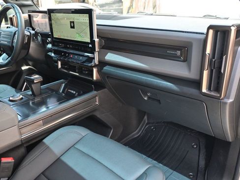 Used 2024 GMC Hummer EV 3X image 10