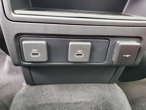 Used 2024 Jaguar F-PACE R-Dynamic S image 14