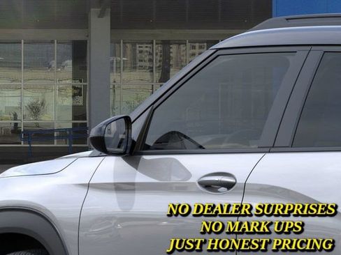 New 2026 Chevrolet TrailBlazer RS w/ Driver Confidence Package FWD image 12