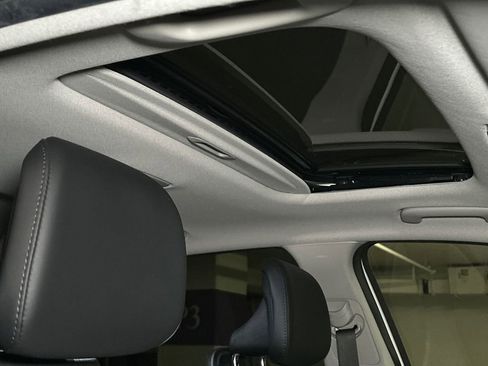 Certified 2023 Kia Niro Wave w/ Wave Preserve Package FWD image 15