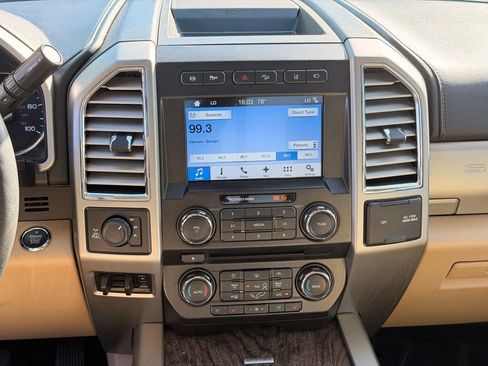 Used 2017 Ford F350 Lariat w/ Lariat Ultimate Package image 19