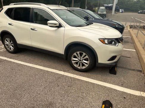 Used 2016 Nissan Rogue SV AWD/4WD image 8