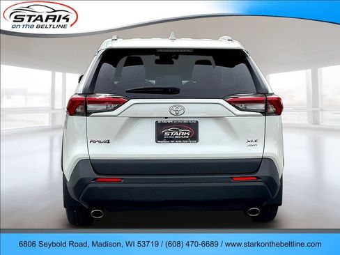 Used 2022 Toyota RAV4 XLE Premium AWD/4WD image 5