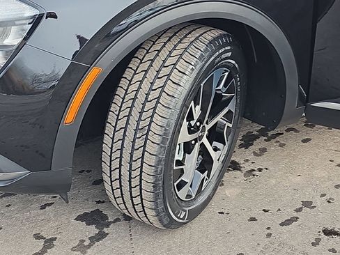 Used 2023 Kia Sportage EX image 34