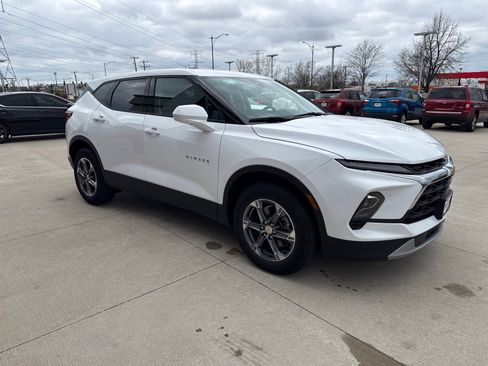 Used 2025 Chevrolet Blazer LT image 6