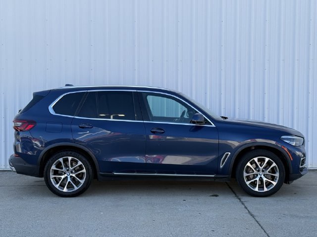 Used 2021 BMW X5 sDrive40i w/ Premium Package RWD image 3