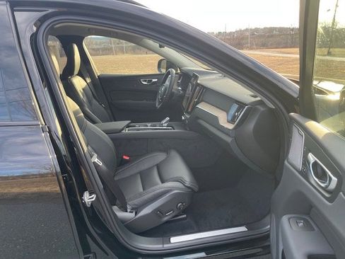 New 2026 Volvo XC60 T8 Ultra w/ Climate Package AWD/4WD image 11