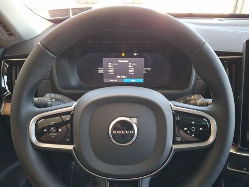 Certified 2026 Volvo XC90 T8 Plus w/ Protection Package Premier image 22