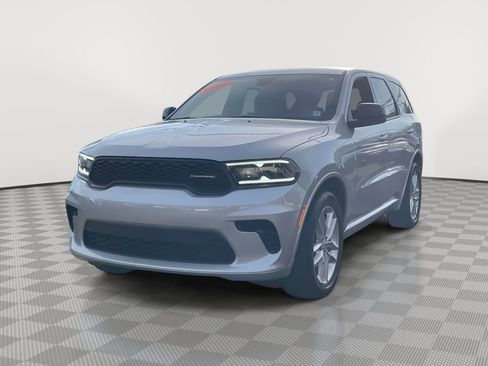 Certified 2025 Dodge Durango GT image 3
